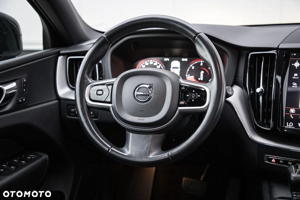 Volvo XC 60 D4 SCR Inscription - 16