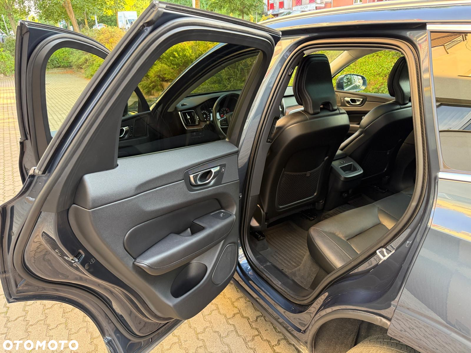 Volvo XC 60 T5 AWD Geartronic Momentum - 27