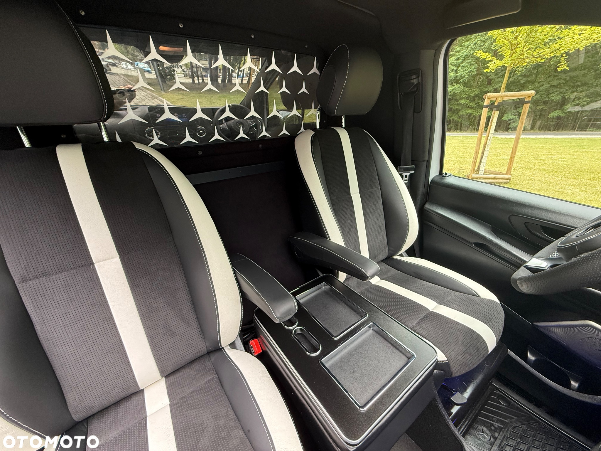 Mercedes-Benz Vito - 24