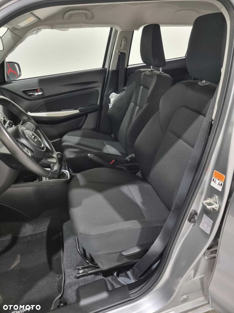 Suzuki Swift - 15