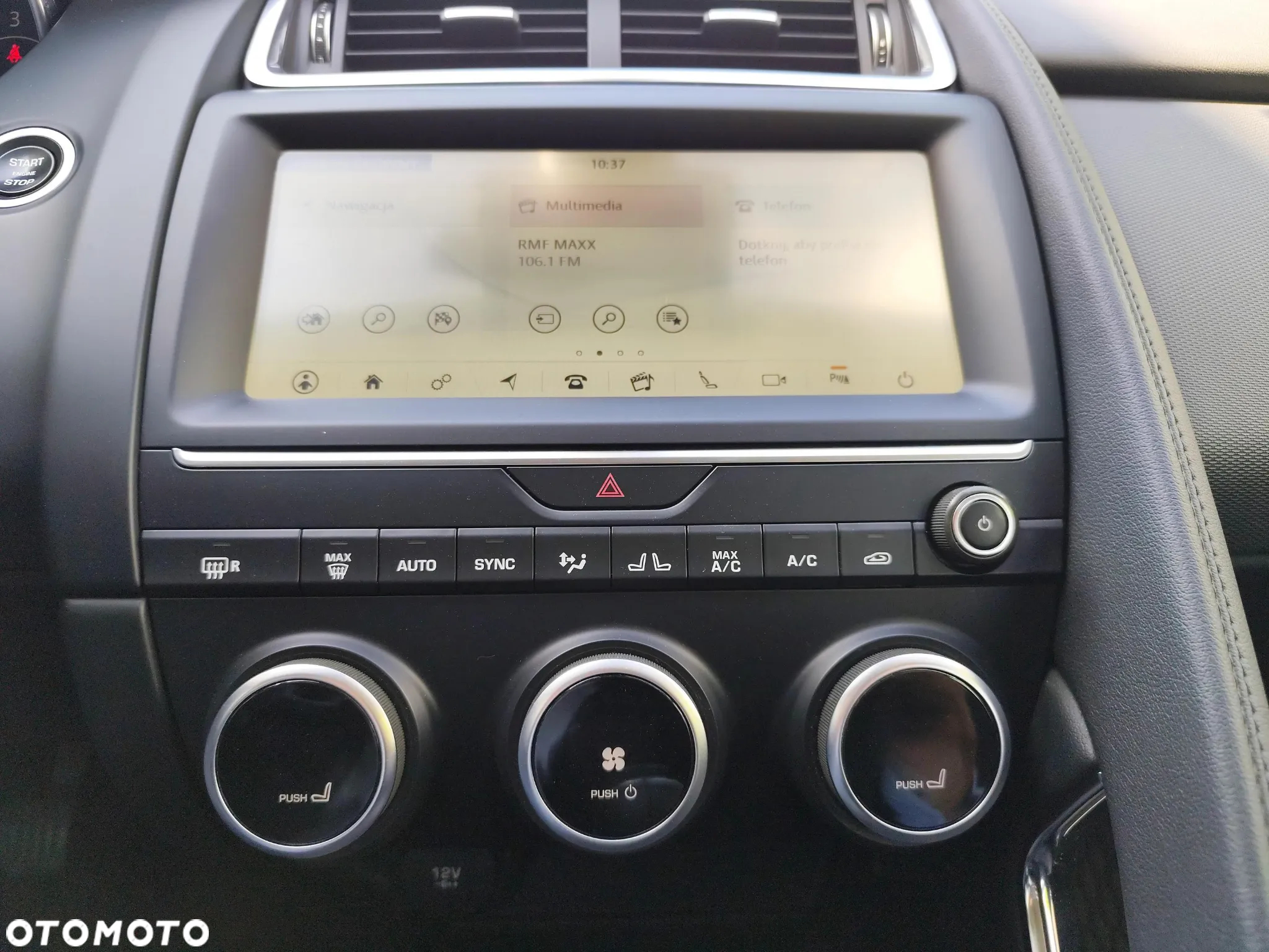 Jaguar E-Pace 2.0 i4D FWD - 28