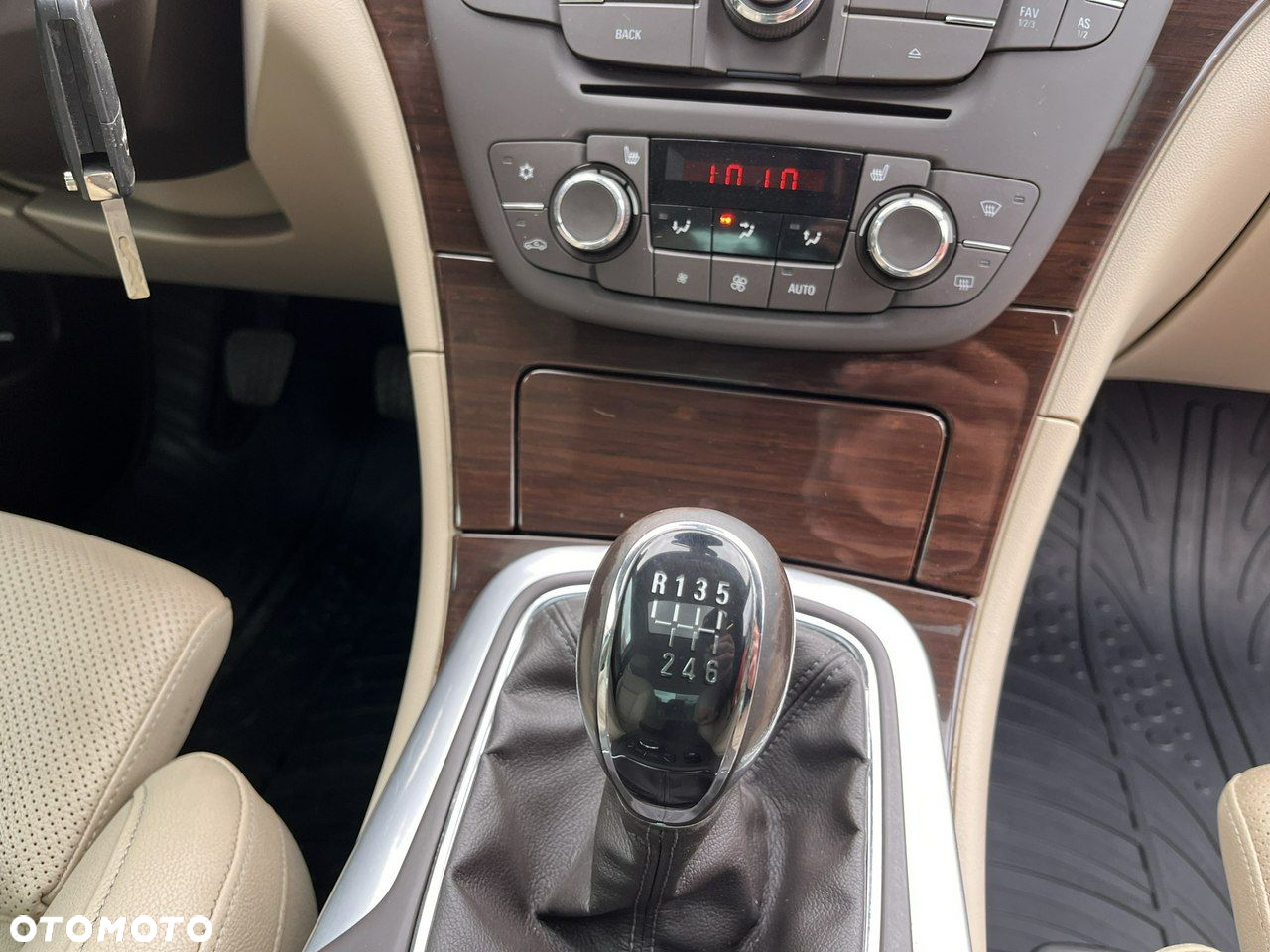 Opel Insignia - 23
