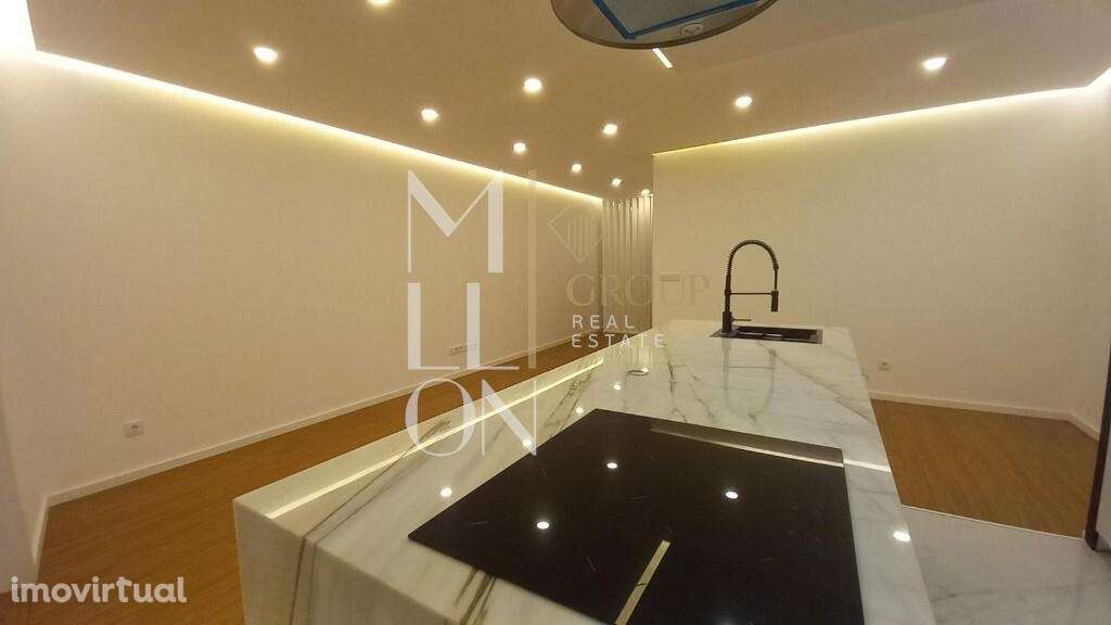 Apartamento T2+1 com Terraço | A 50 metros da Praia – Póvoa de Varzim - Grande imagem: 2/19