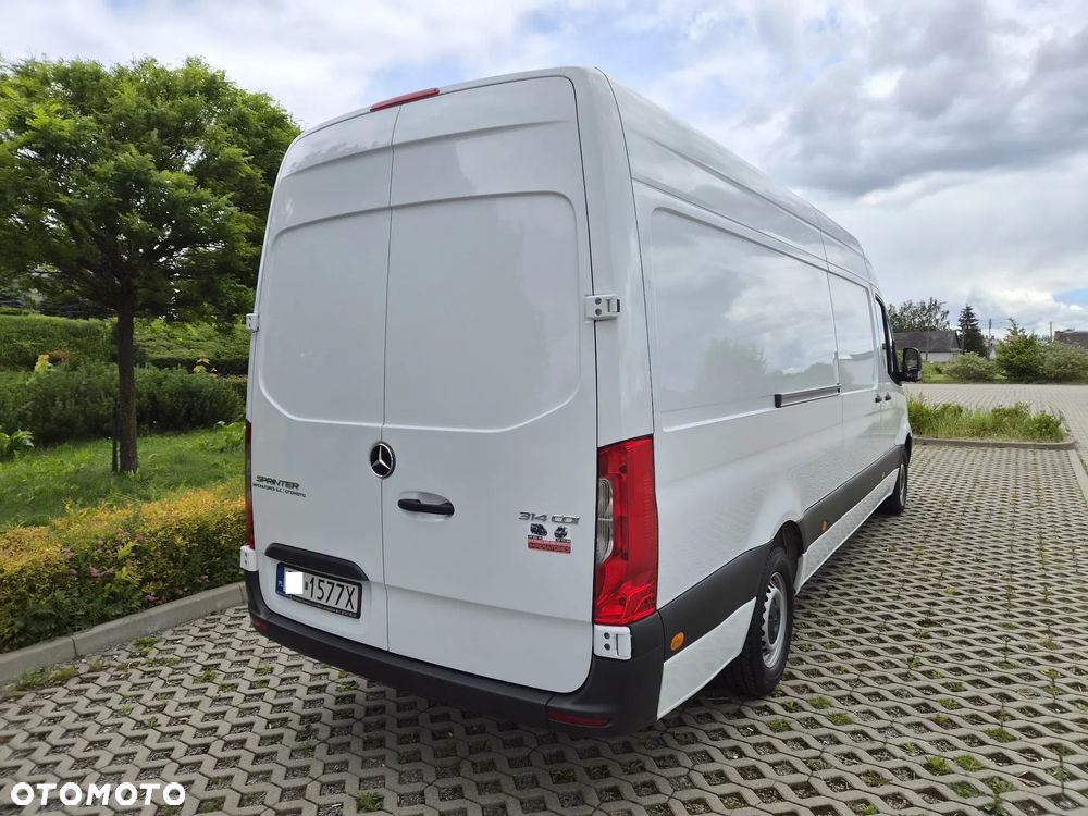 Mercedes-Benz Sprinter - 6