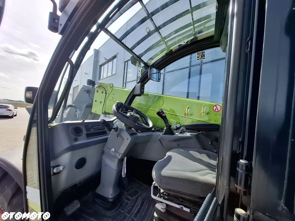 Claas SCORPION 746 VP Stage IV - 9
