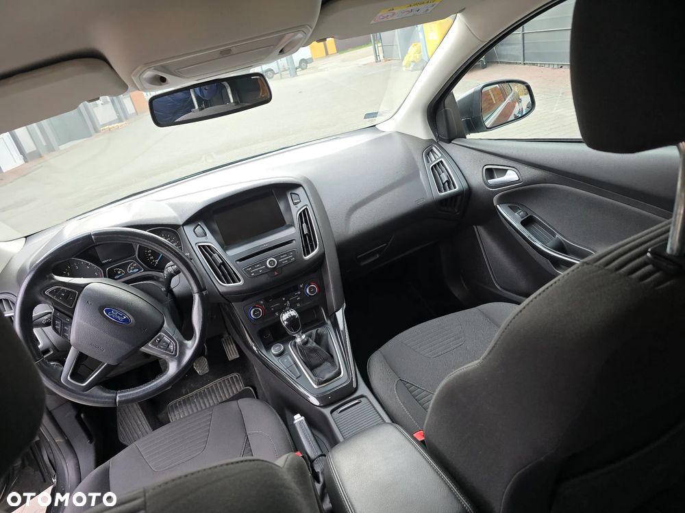 Ford Focus 2.0 TDCi Titanium ASS - 5