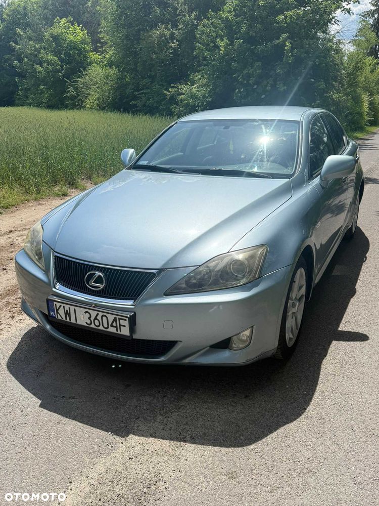Lexus IS - 2