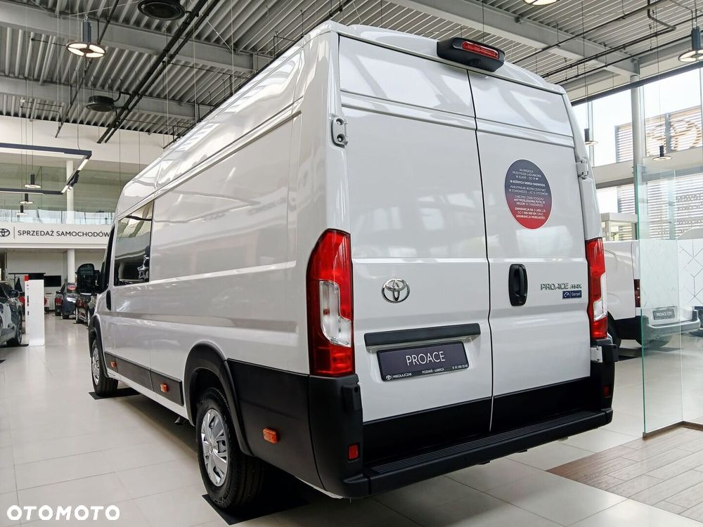 Toyota PROACEMAX - 5