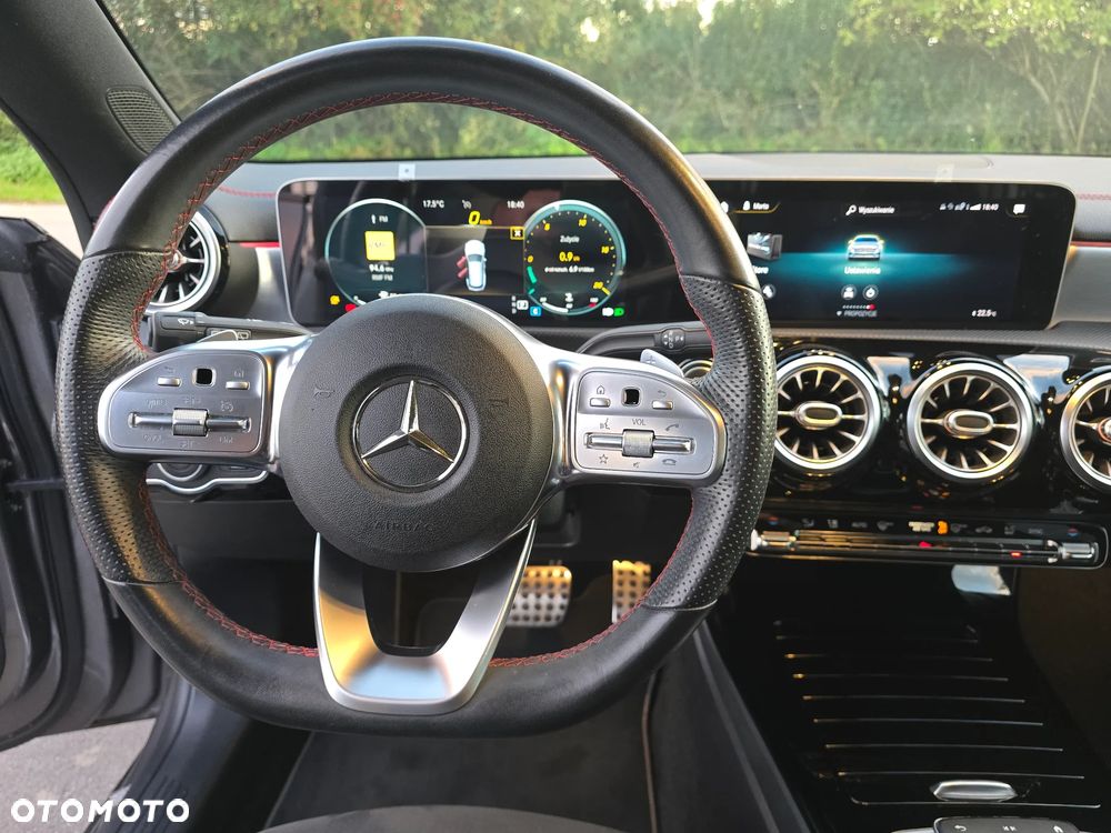 Mercedes-Benz CLA 200 AMG Line 7G-DCT - 22
