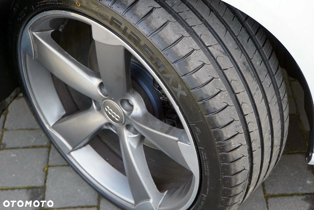 Audi A4 Avant 2.0 TDI DPF clean diesel S line Sportpaket - 17