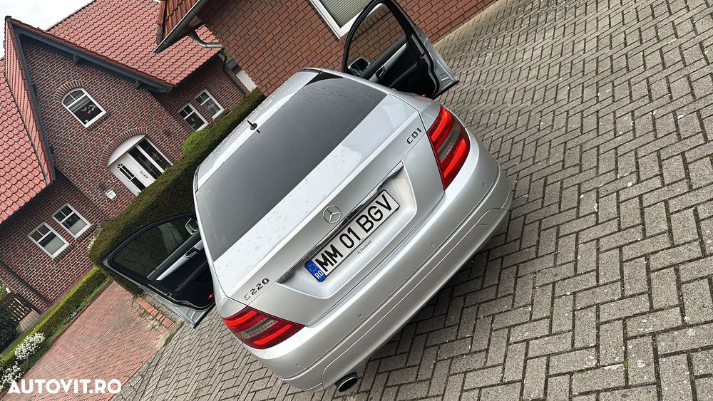 Mercedes-Benz C - 10