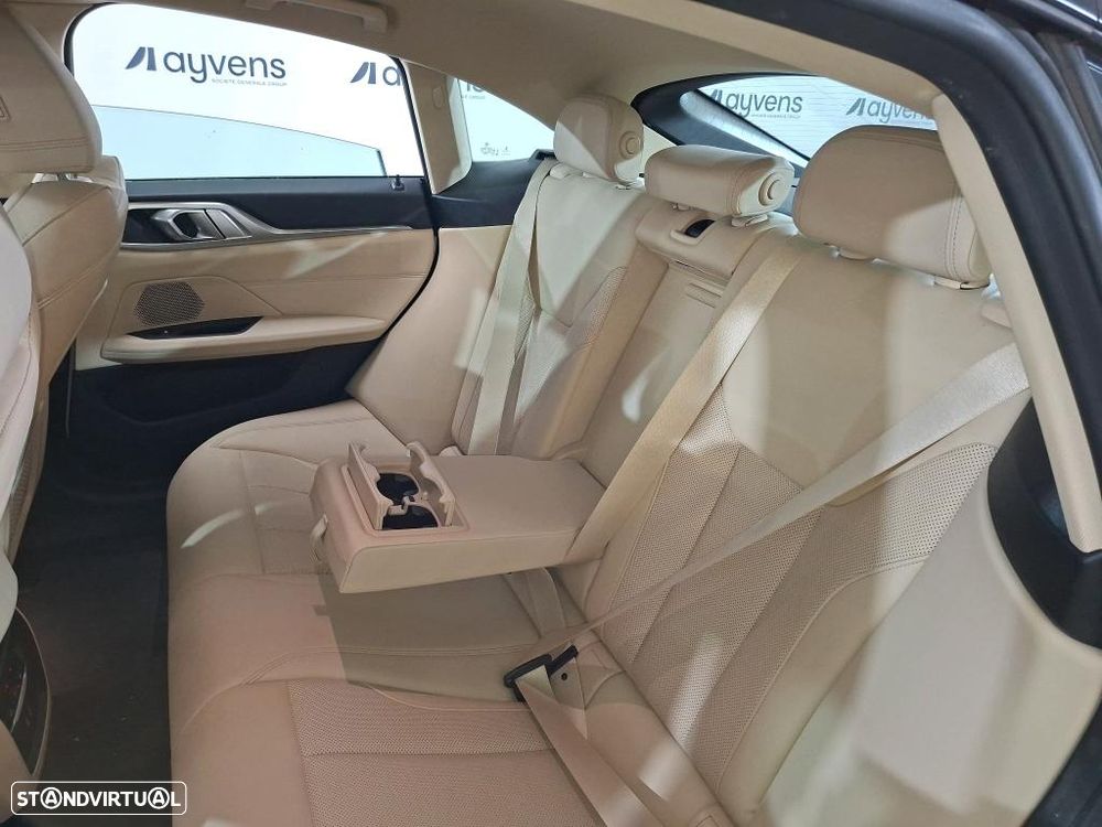 BMW i4 eDrive40 - 10
