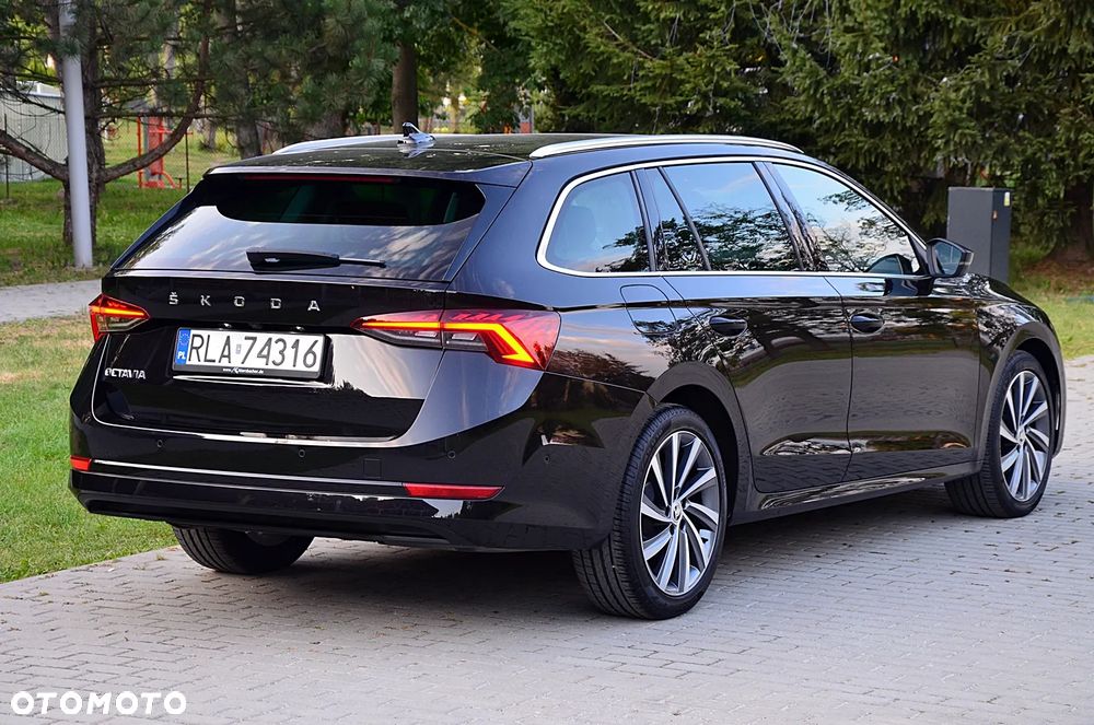 Skoda Octavia 2.0 TDI DSG First Edition - 9