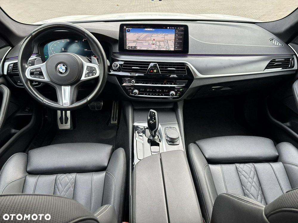 BMW Seria 5 520d - 13