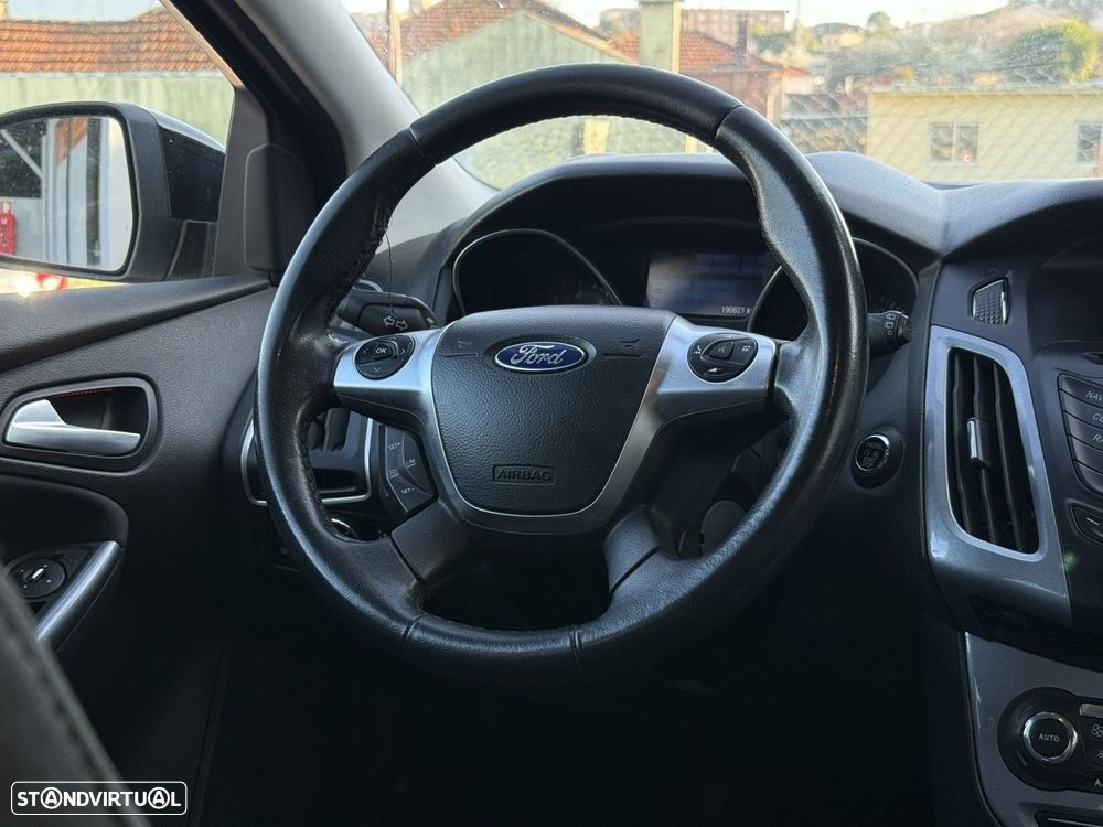 Ford Focus 1.0 EcoBoost S&S TREND - 8