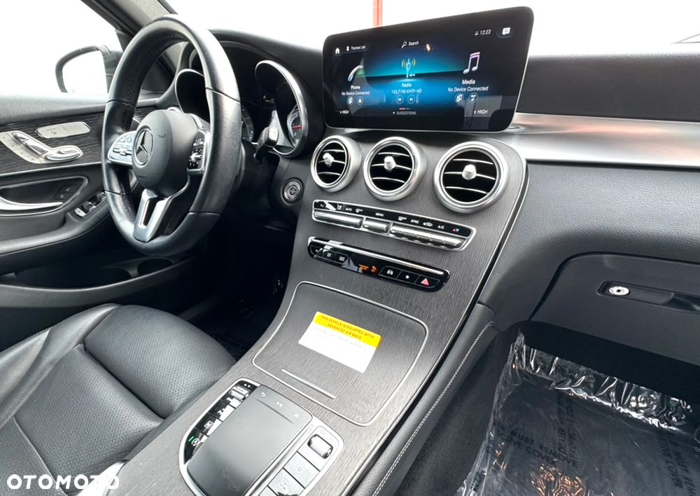 Mercedes-Benz GLC 300 4Matic 9G-TRONIC Exclusive - 16