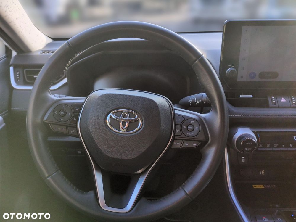 Toyota RAV4 - 16