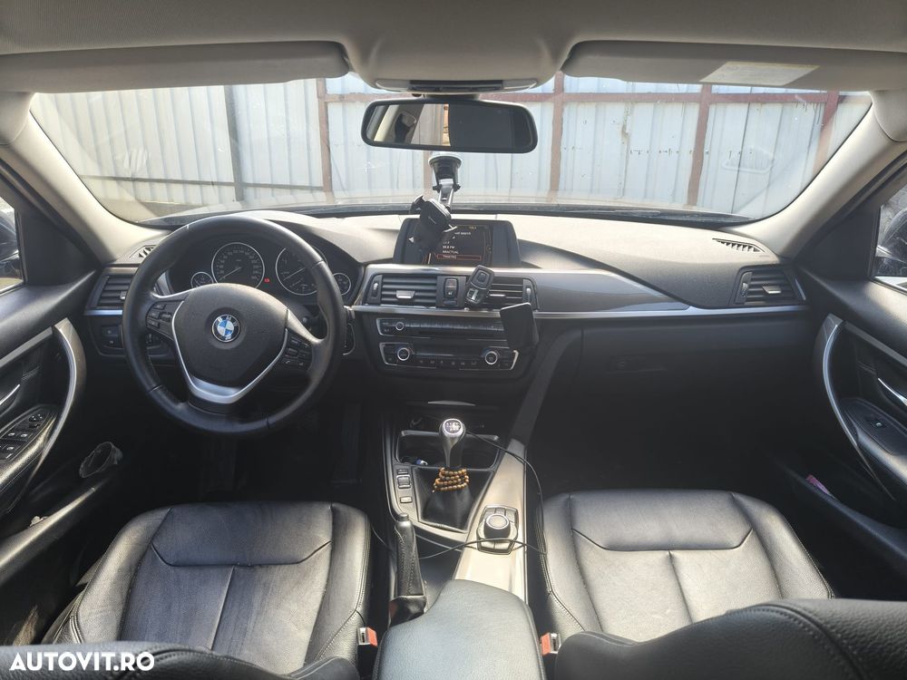BMW Seria 3 318d Sport Line - 5