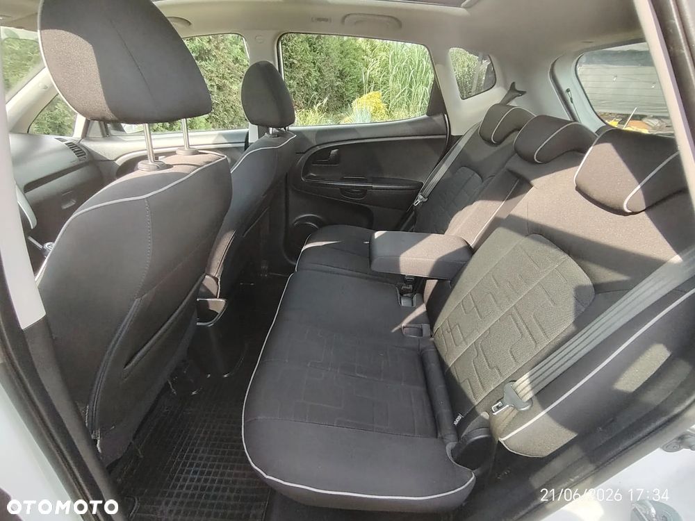 Kia Venga 1.4 CRDi S - 31