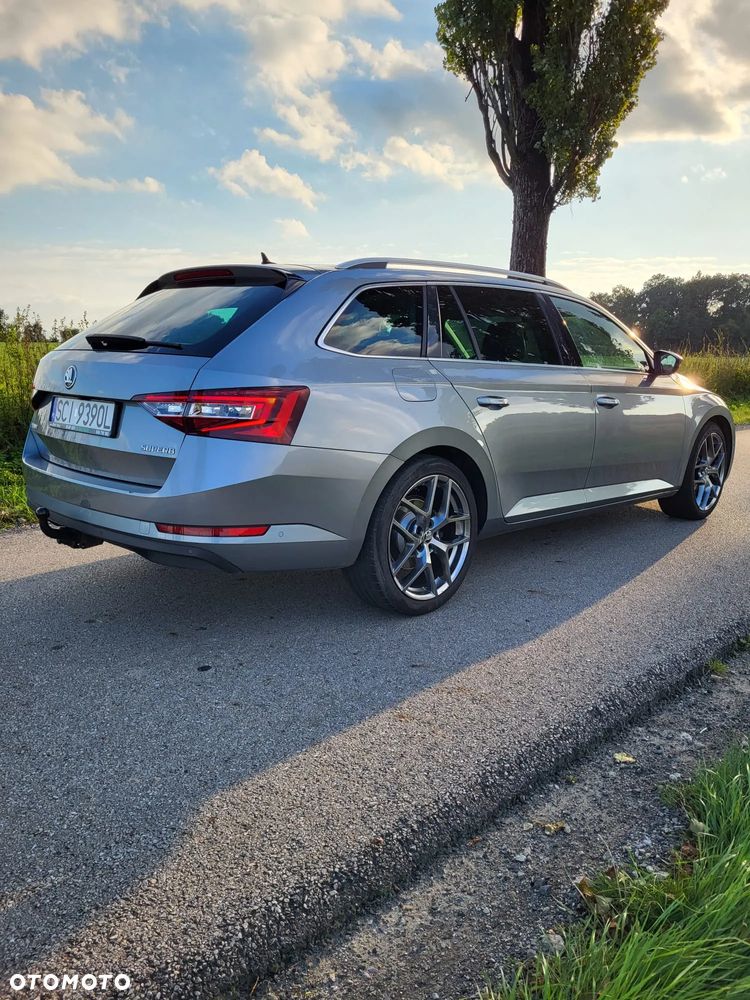 Skoda Superb Combi 1.6 TDI GreenLine - 5