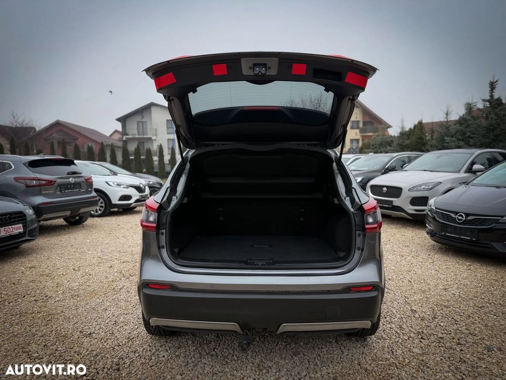 Nissan Qashqai 1.5 DCI DCT TEKNA - 6
