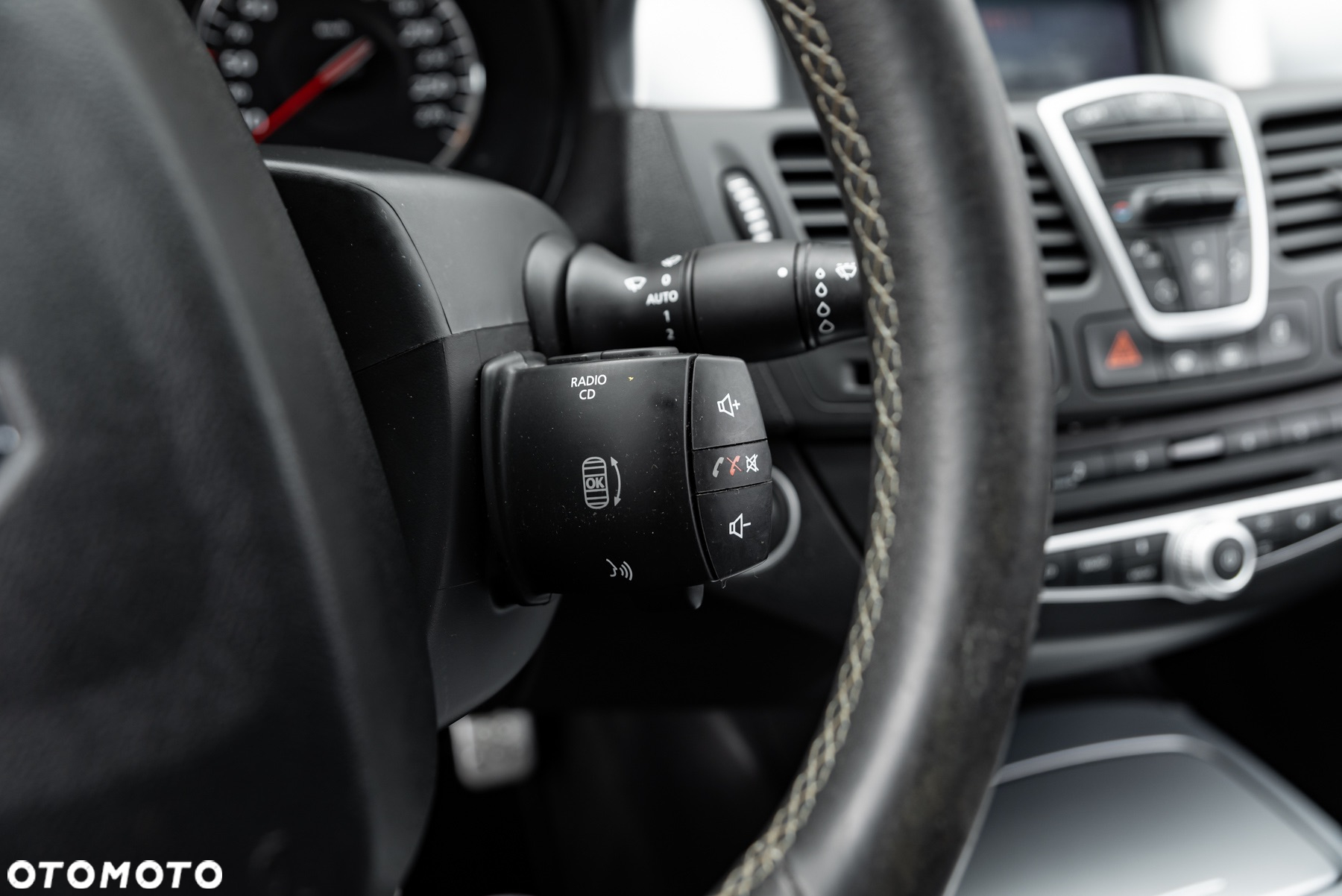 Renault Laguna Coupe V6 dCi 235 FAP GT - 30