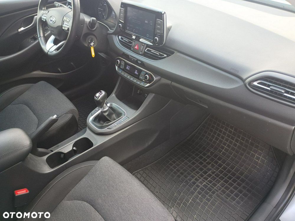 Hyundai i30 1.0 T-GDI Smart - 21