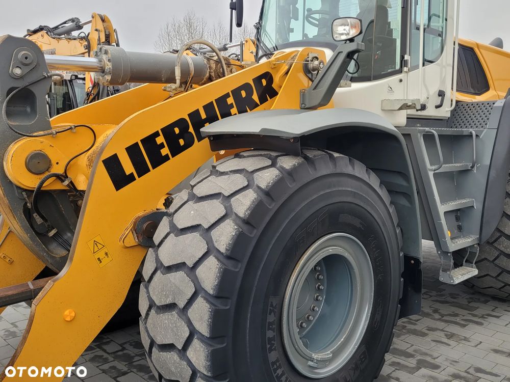 Liebherr L566 X-Power / 2020rok / 8100h / WAGA / SUPER STAN / - 9