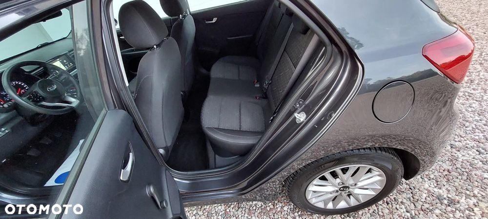Kia Rio 1.2 Attract - 20