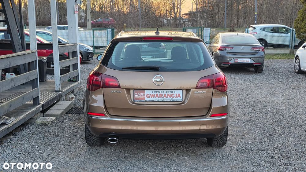 Opel Astra 1.4 T Cosmo - 24