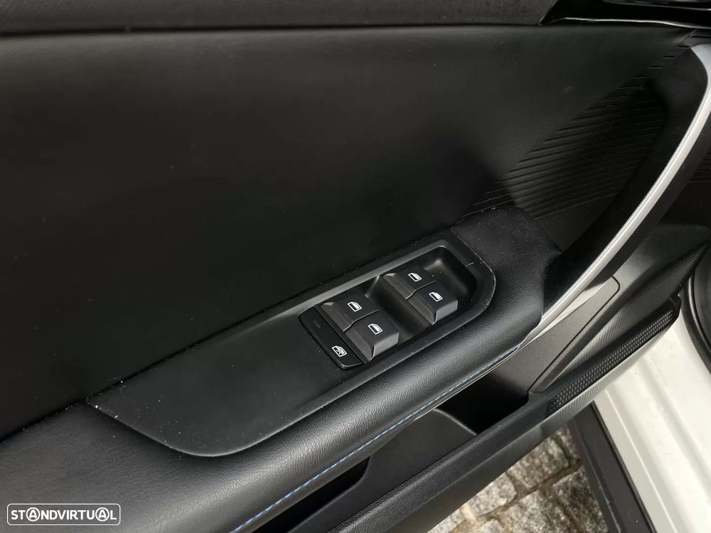 MG MG4 51 kWh Standard - 13