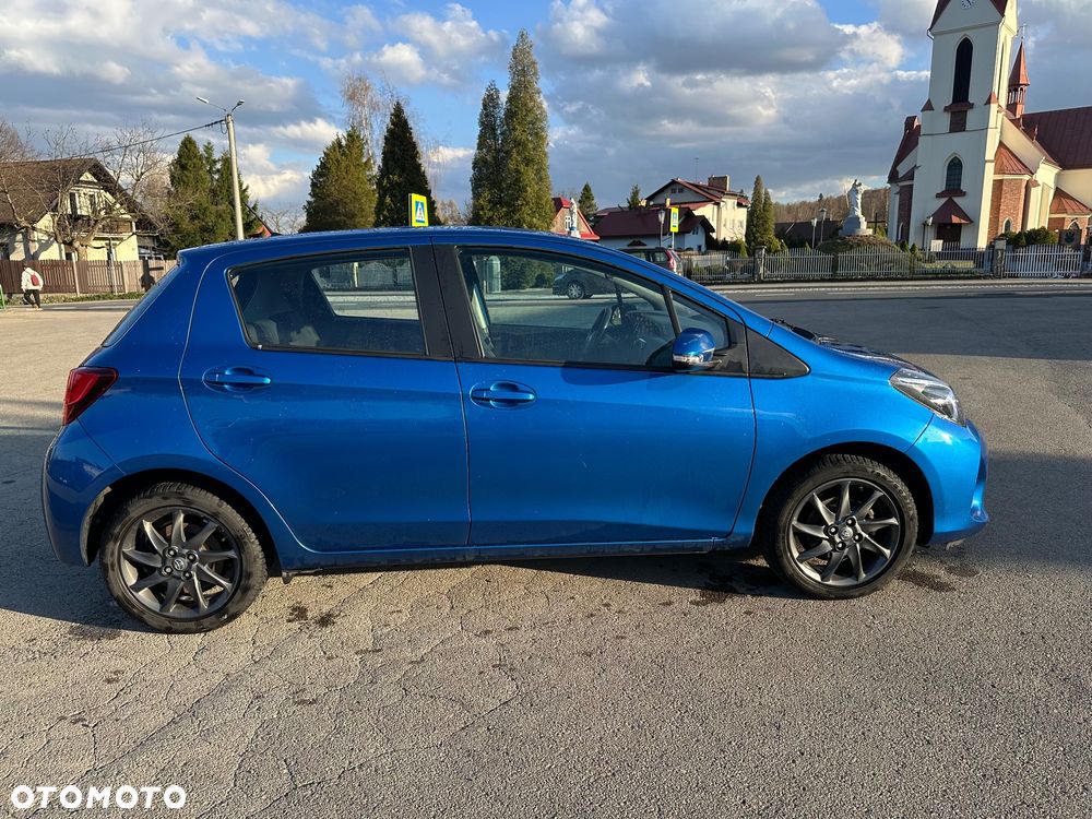 Toyota Yaris 1.33 Premium EU6 - 3