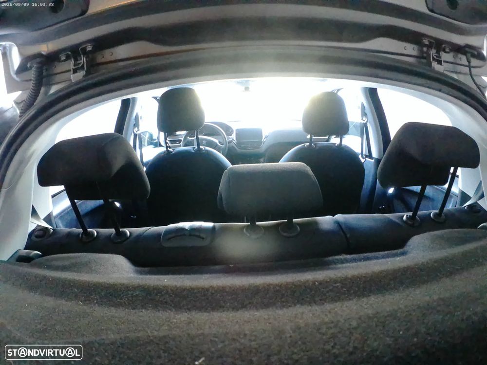 Peugeot 208 1.2 PureTech Style - 20