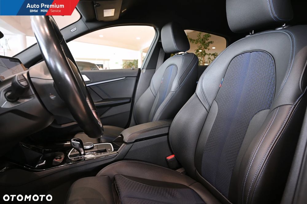 BMW Seria 2 218i - 11