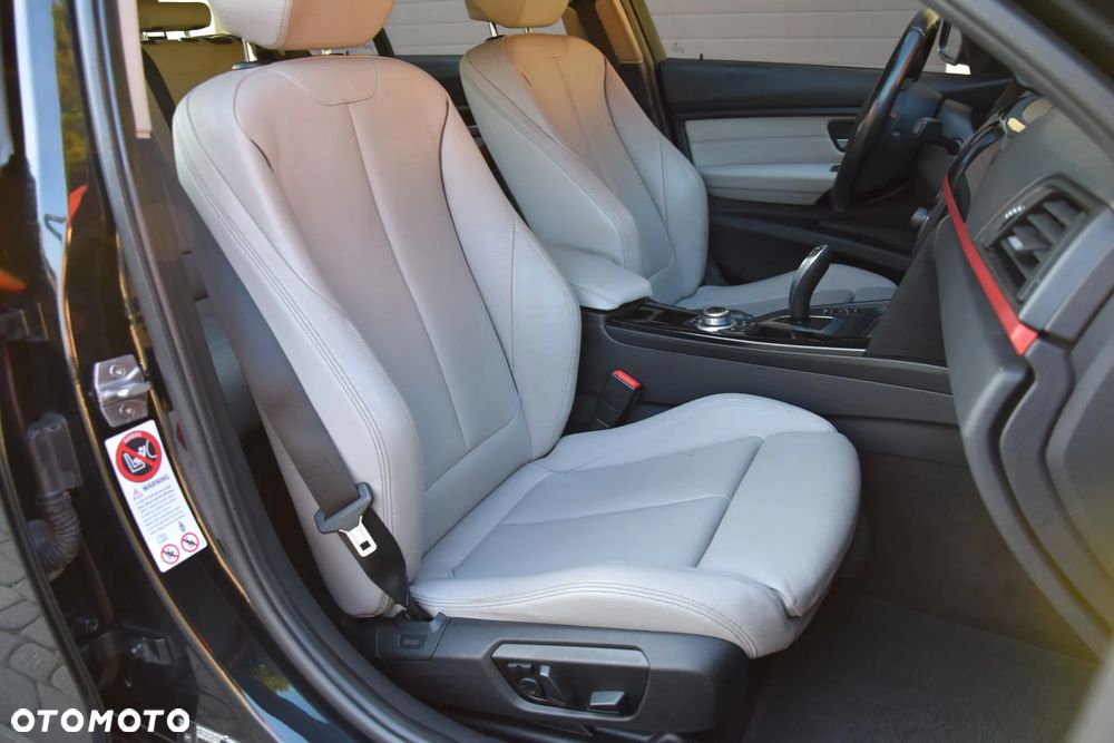 BMW Seria 3 320d Sport Line - 21