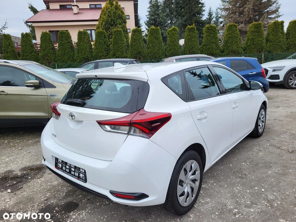 Toyota Auris 1.33 Dual-VVT-i Cool - 8
