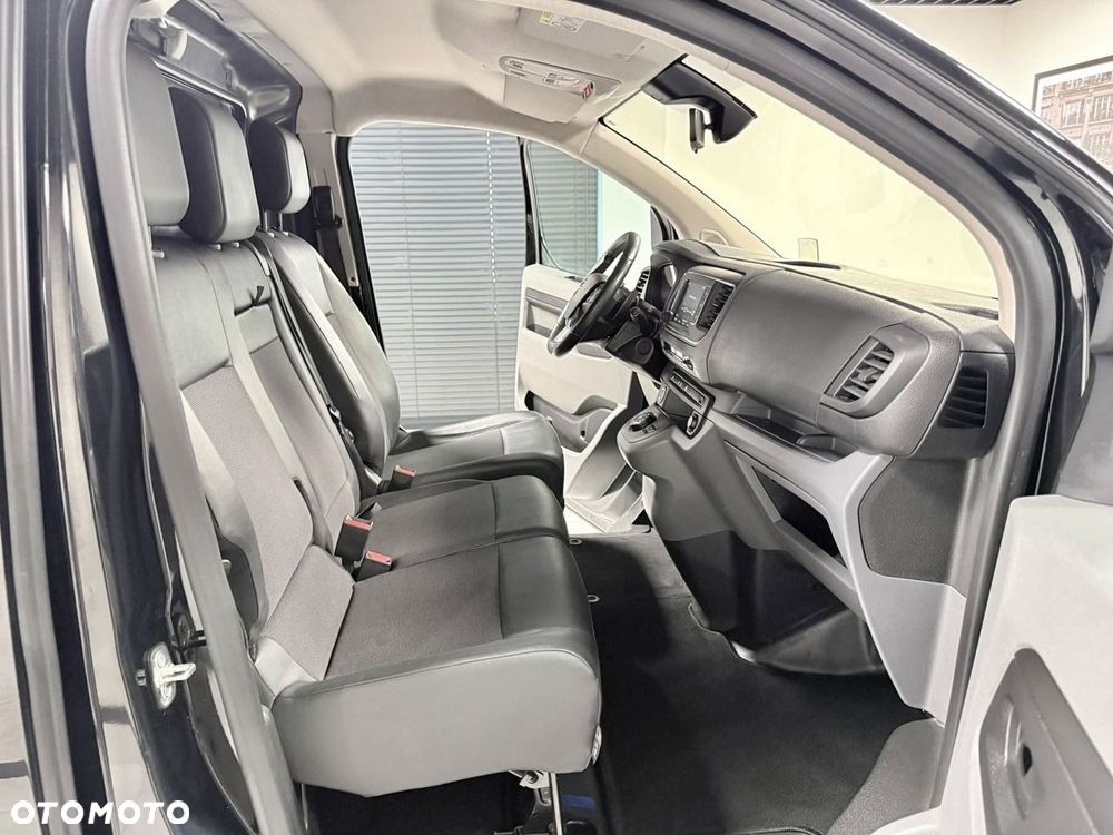 Opel Vivaro - 31