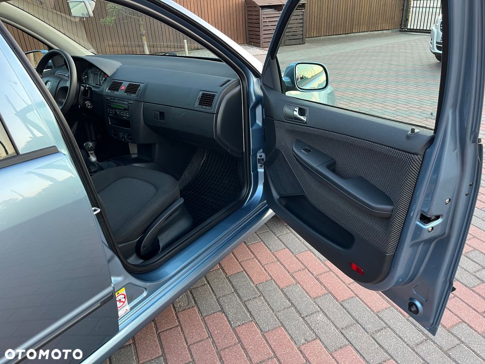 Skoda Fabia 2.0 Combi Elegance - 17