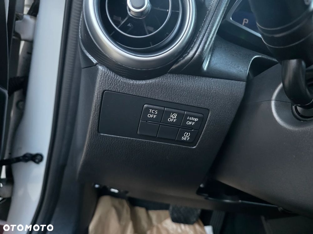 Mazda CX-3 2.0 SkyPassion i-Eloop 4x4 - 33