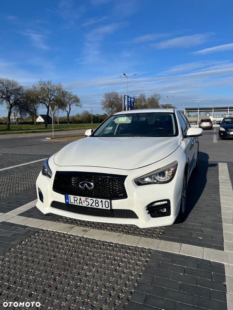 Infiniti Q50 - 2