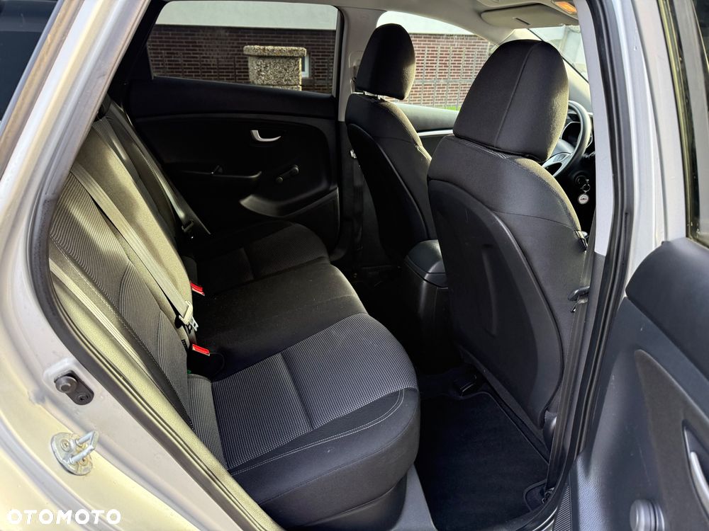 Hyundai i30 1.6 CRDi Comfort - 12