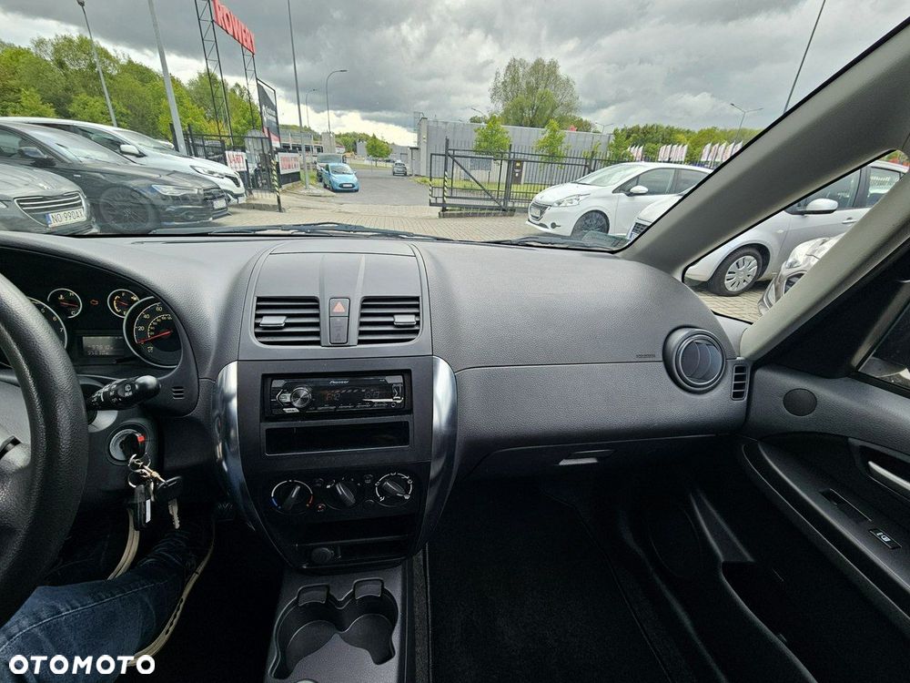 Suzuki SX4 - 19
