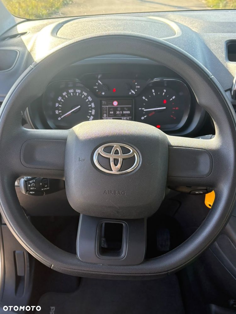 Toyota Proace City Verso 1.5 D-4D Business - 10