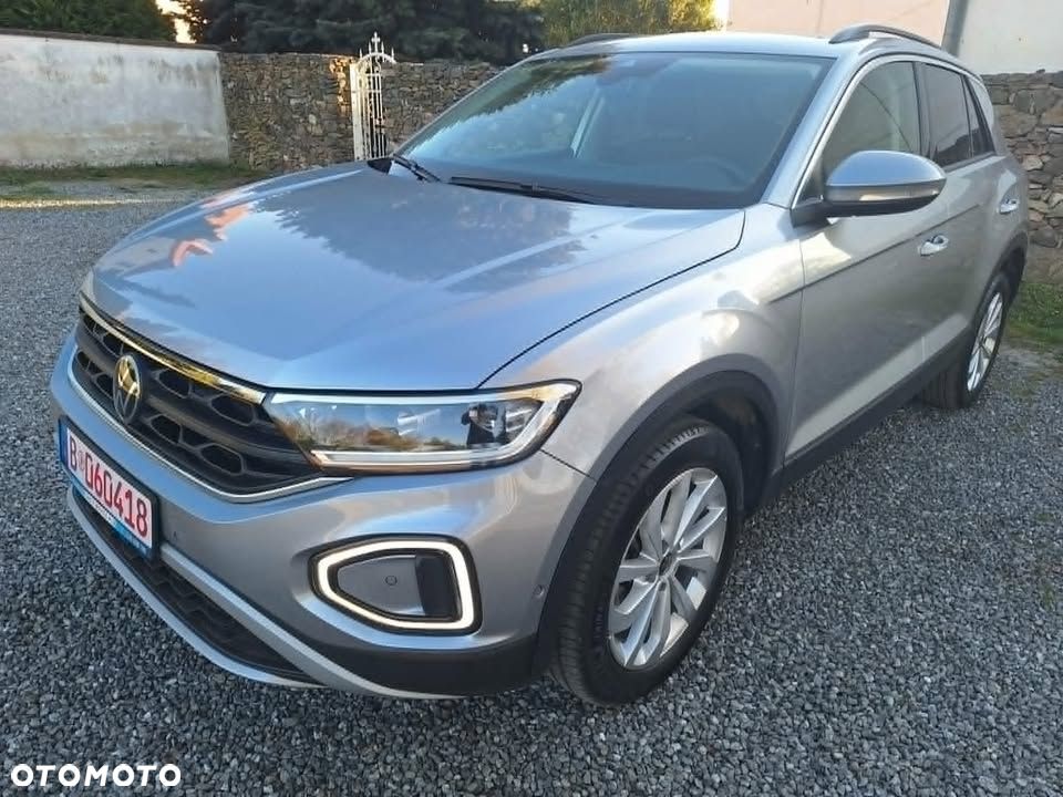 Volkswagen T-Roc - 18