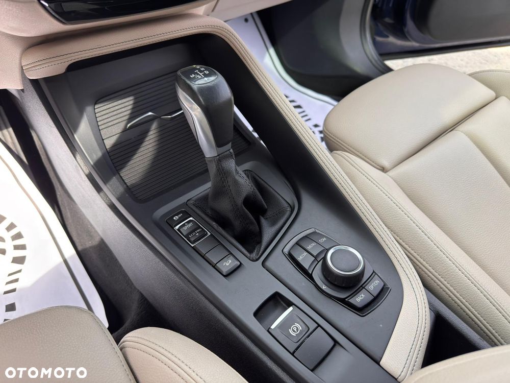 BMW X1 xDrive25i xLine sport - 27