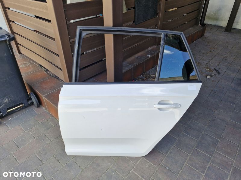 SKODA FABIA III 3 KOMBI DRZWI LEWY TYŁ TYLNE LEWE - 1