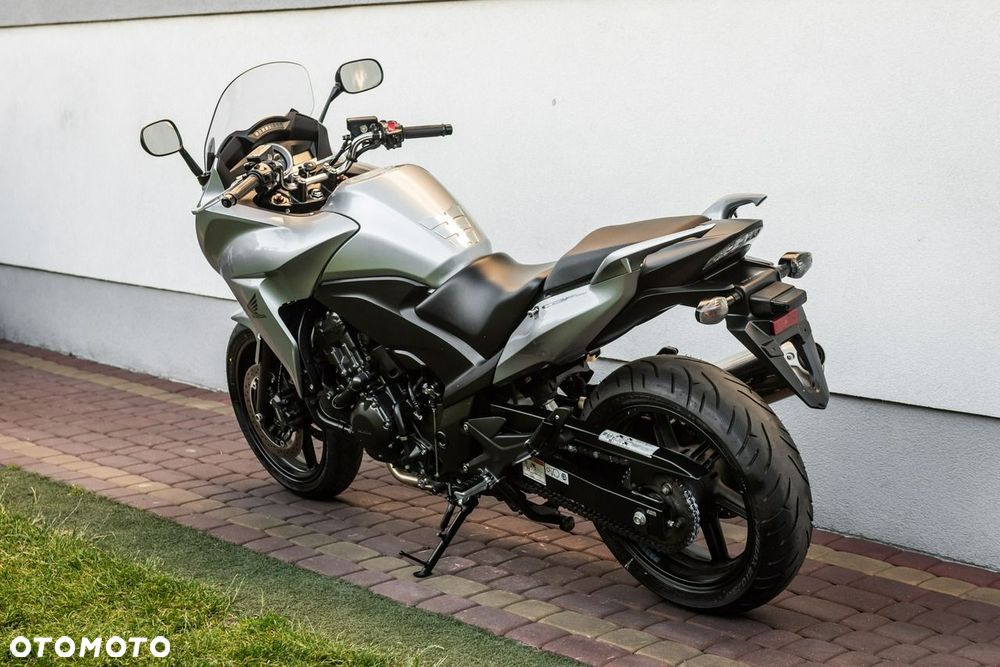 Honda CBF - 4
