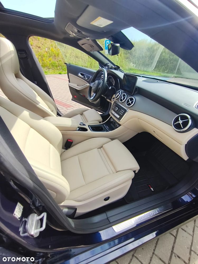 Mercedes-Benz CLA 250 Sport 7G-DCT - 22