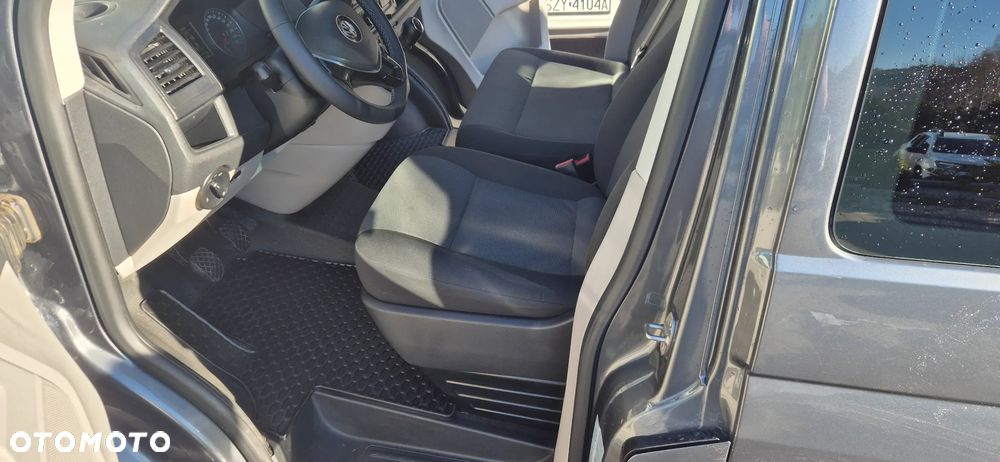 Volkswagen Transporter Lang - 9
