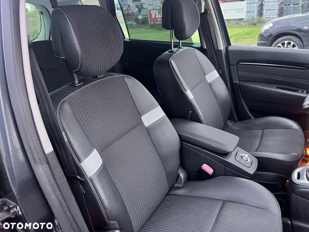 Renault Scenic - 9
